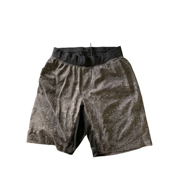 Lululemon T.H.E. Shorts with liner men's - Picture 1 of 4